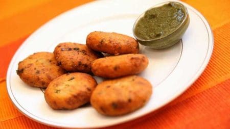 This-Delicious-Dish-Will-Be-Reminiscent-Of-Rajasthan