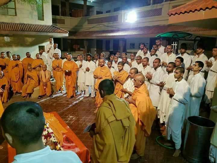 swami yogi charan death at sarangpur last night