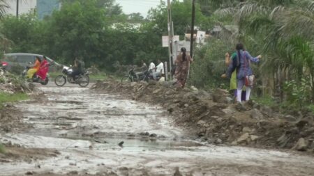 Deadline For Cleanliness Near The Quartet Of Madhavapar: Dirt That Tears Off The Head