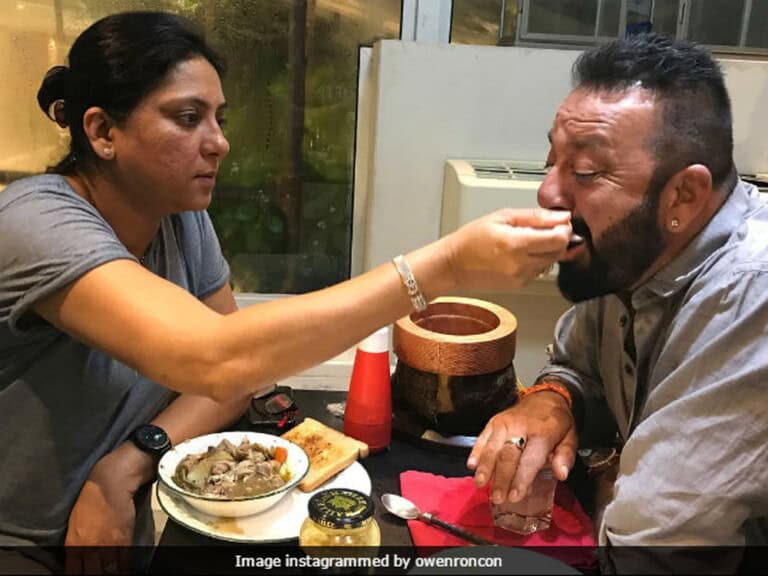 Sister Priya And Brother Sanjay Dutt'S 'Whal' On Insta