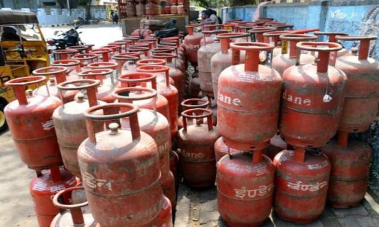 Reduction-Of-Rs-100-In-Non-Subsidized-Gas-Bottles