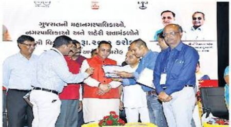 Jamnagar-Is-The-First-In-The-Country-To-Accept-Payment-Through-Unique-And-Dynamic-Code-Codes