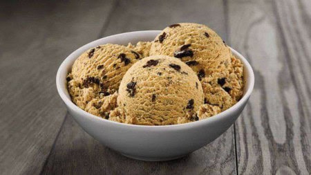 Make-Creamy-And-Fresh-Coffee-Ice-Cream-At-Home-On-The-Day-Of-Coffee-Ice-Cream