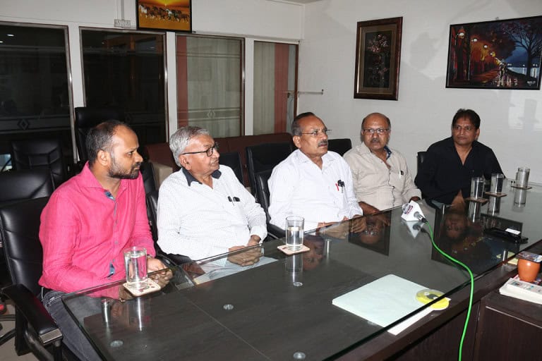 Shapar-Veraval-Indo-Cm-Attends-General-Meeting-Wednesday-Release-Of-Member-Directory