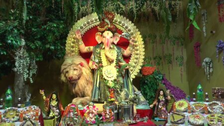 Overview-Of-Shrinathji-Tomorrow-At-The-Ganesh-Festival-Organized-By-Prince-Youth-Group