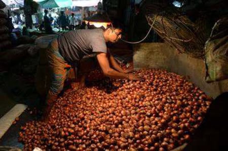Indias-Second-Largest-Producer-Of-Onion-Crude-Even-Dangerous