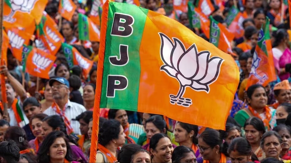 BJP: Ranjanben Bhatt's announcement of not contesting elections